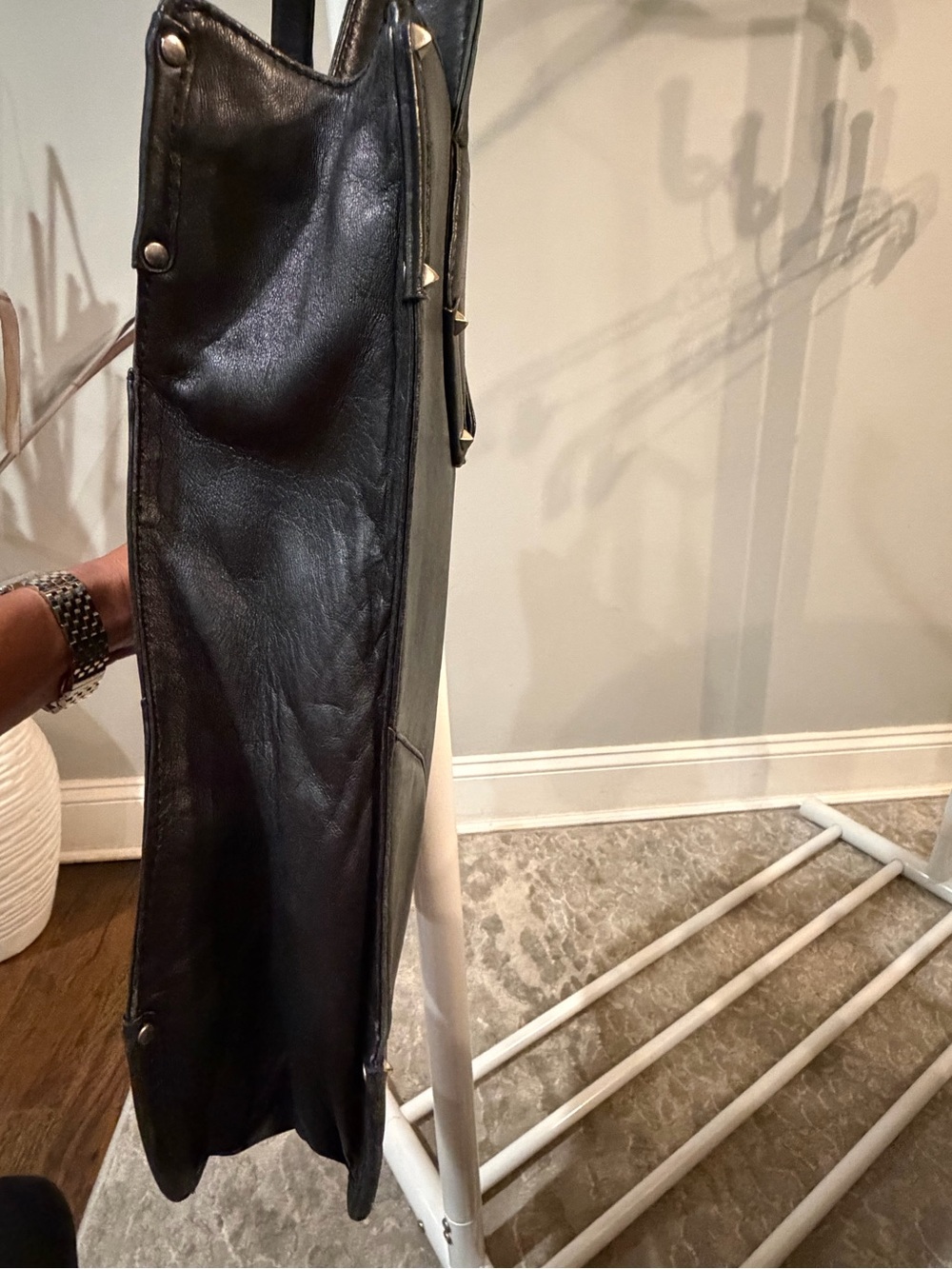 Botkier Black Leather Structured Tote with Polished Closure - Picture 4 of 12